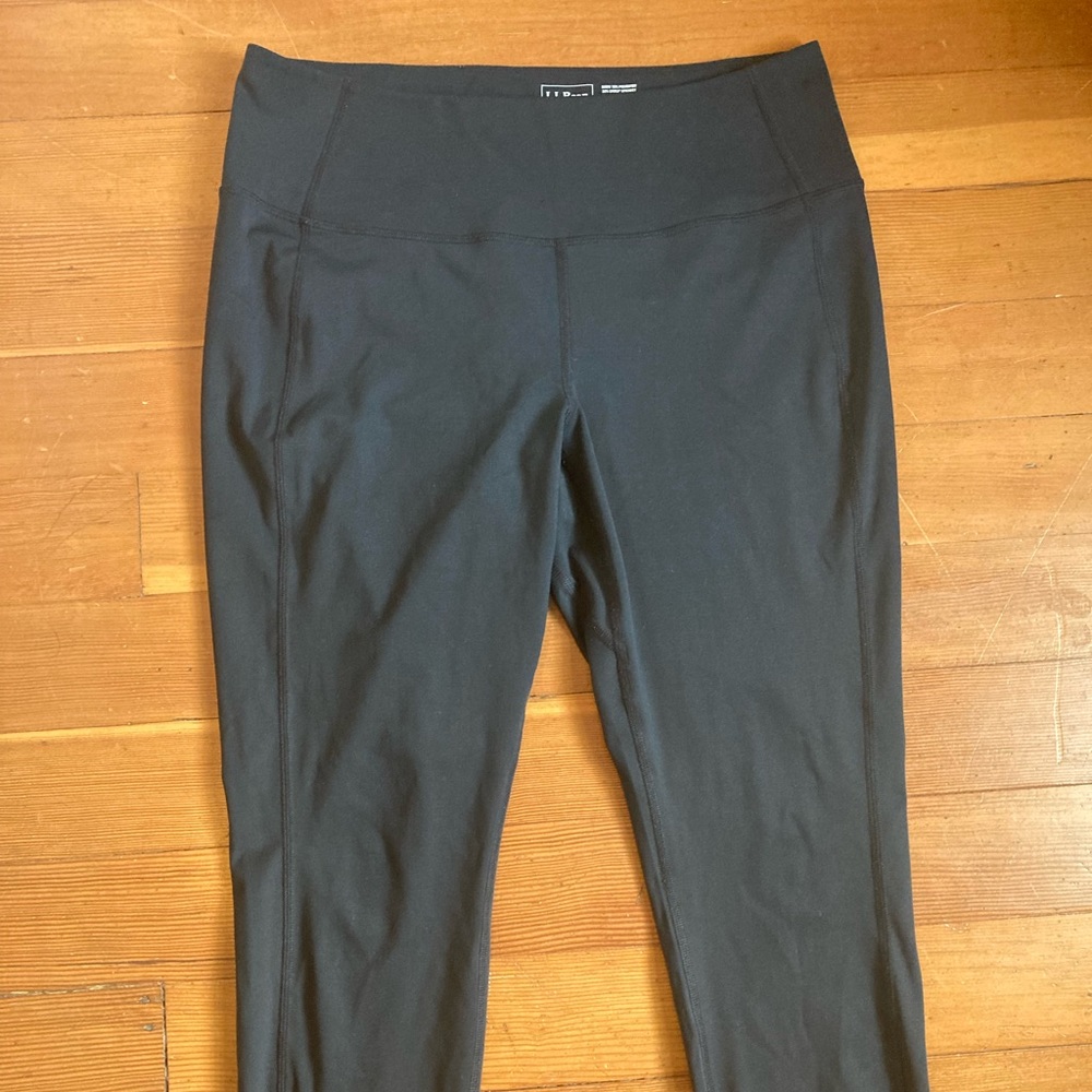 LL Bean black athletic leggings. Petite large.